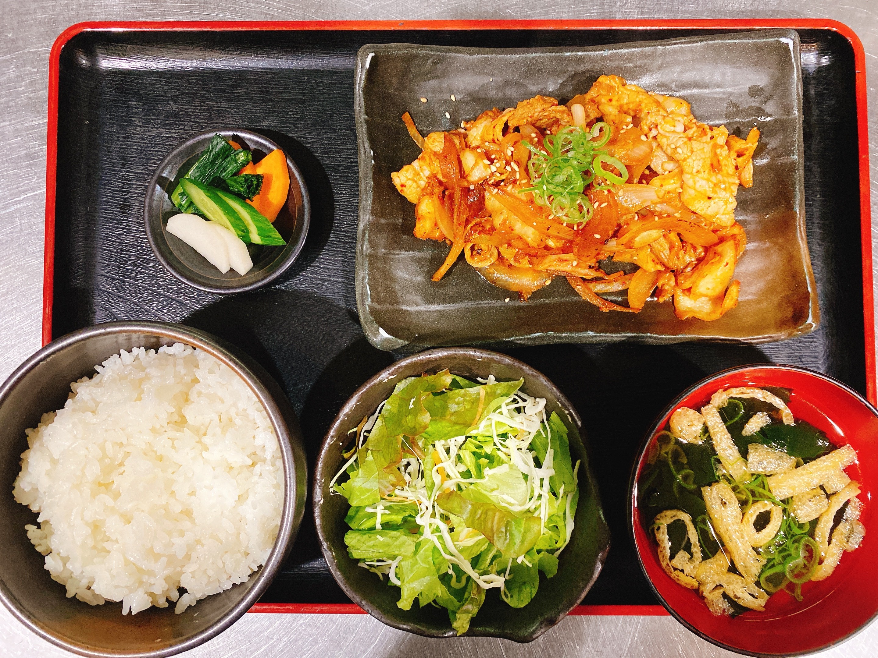 豚キムチ炒め御膳　950円