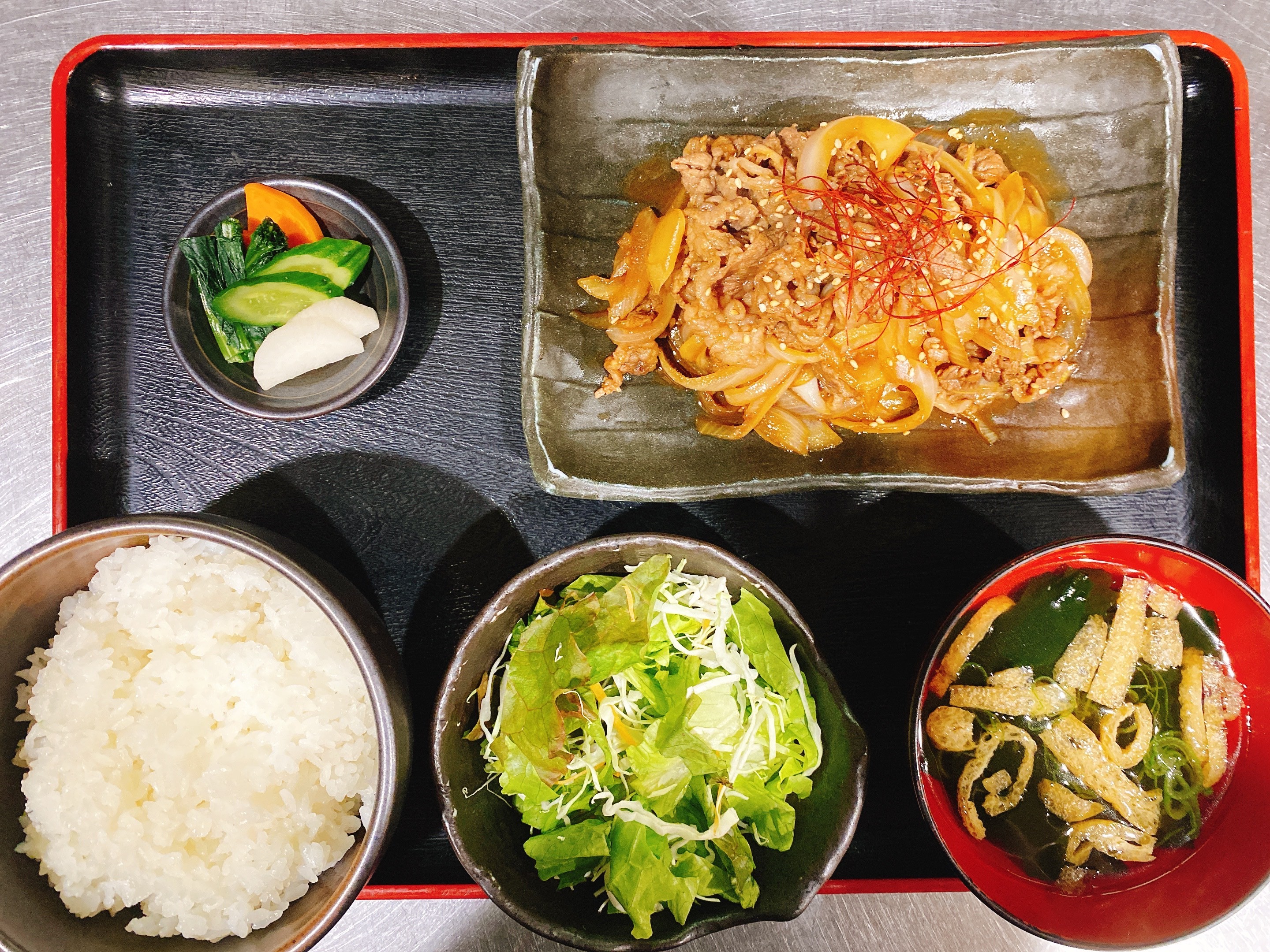 牛焼肉御膳　　　　980円